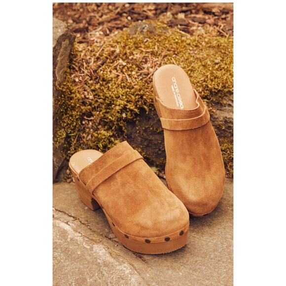 NEW Andre Assous Olivia Suede Featherweights Clog  Women SZ 6.5 - Picture 2 of 6